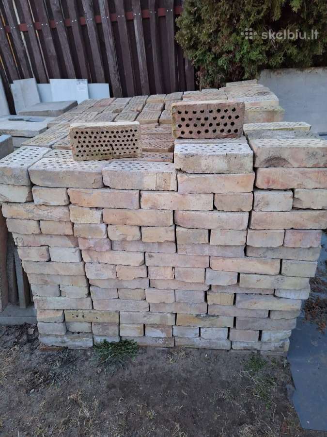 Geltonos skiletos plytos