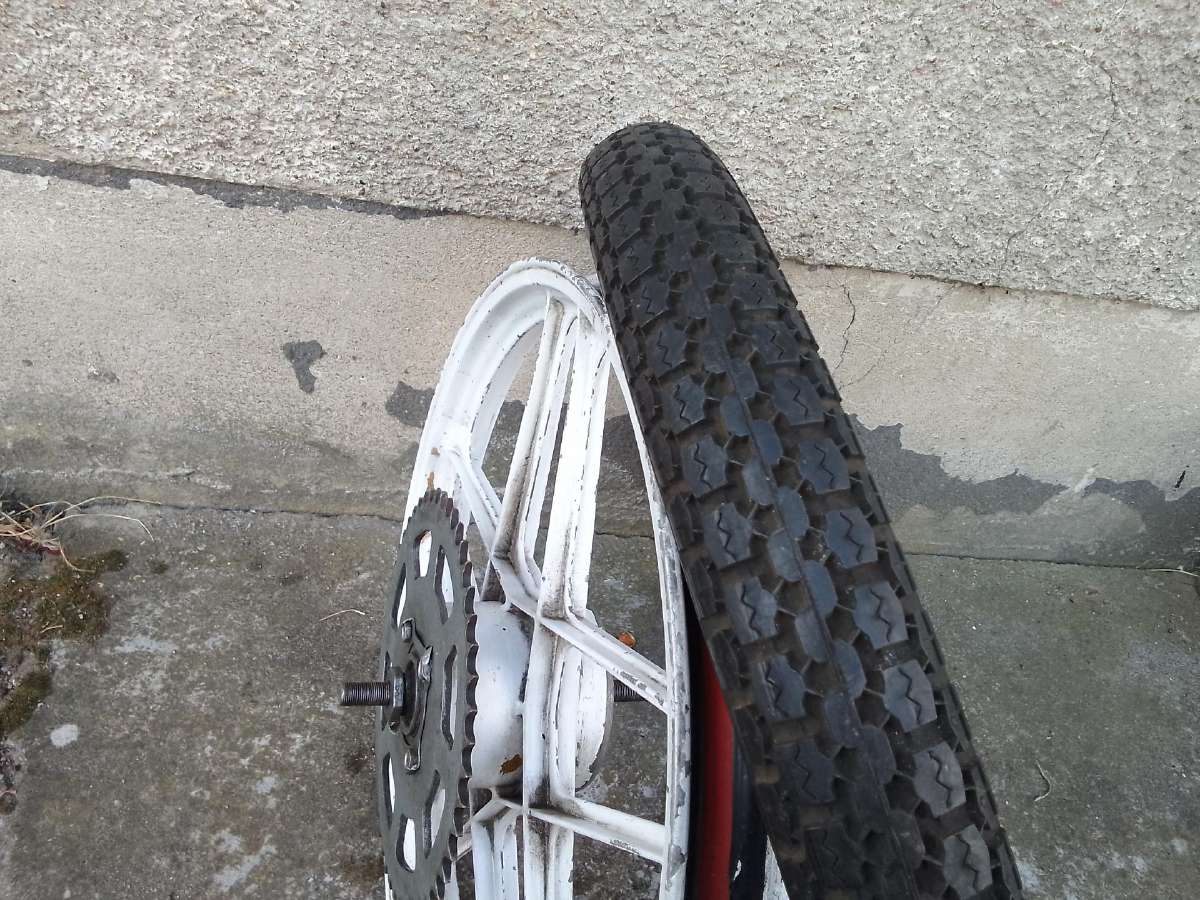 Nauja motorinio dviračio padanga su kamera ir ratu - nuotraukos Nr. 6