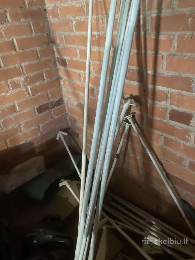 Parduodami pavesines remo stulpeliai