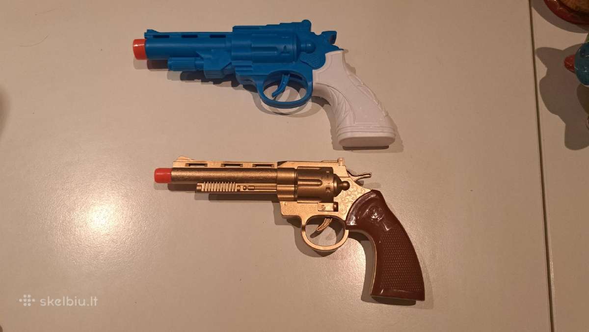 Kaubojaus ir policininko vaidinimo reikmenys