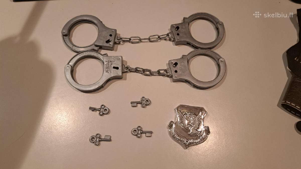Kaubojaus ir policininko vaidinimo reikmenys - nuotraukos Nr. 3