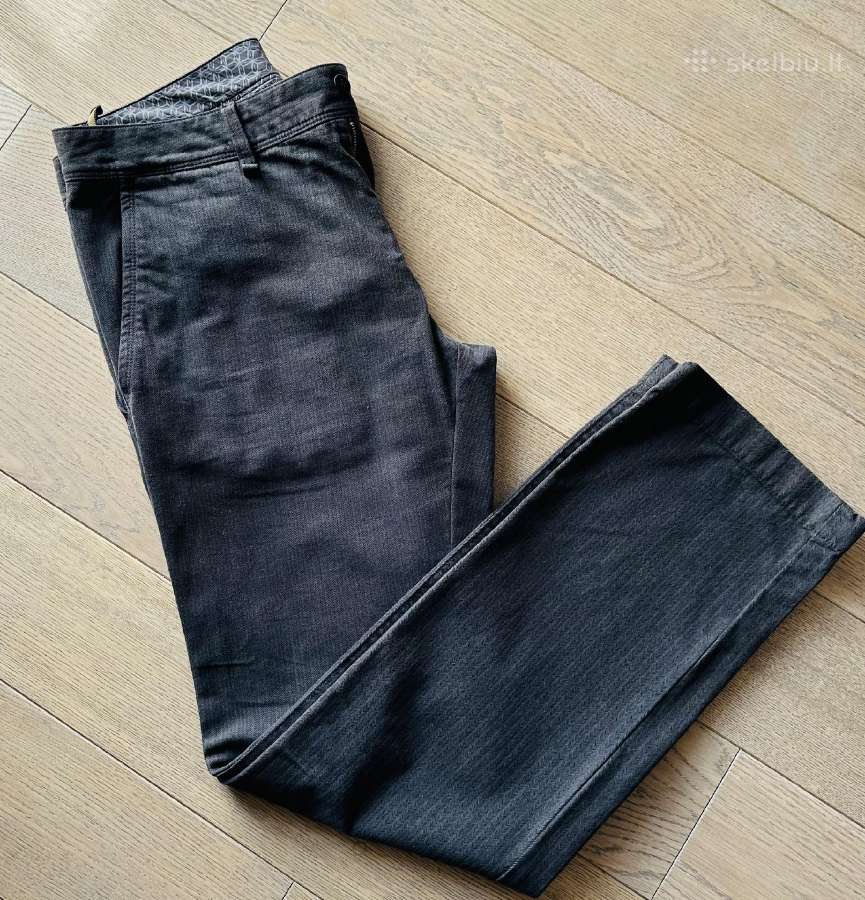 Hugo Boss kelnes