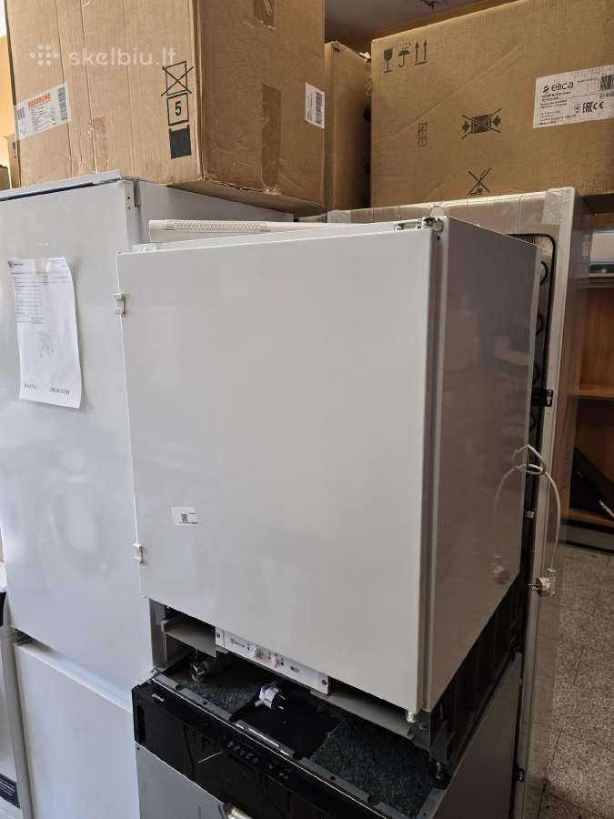 Šaldiklis Electrolux Lyb2ae82s