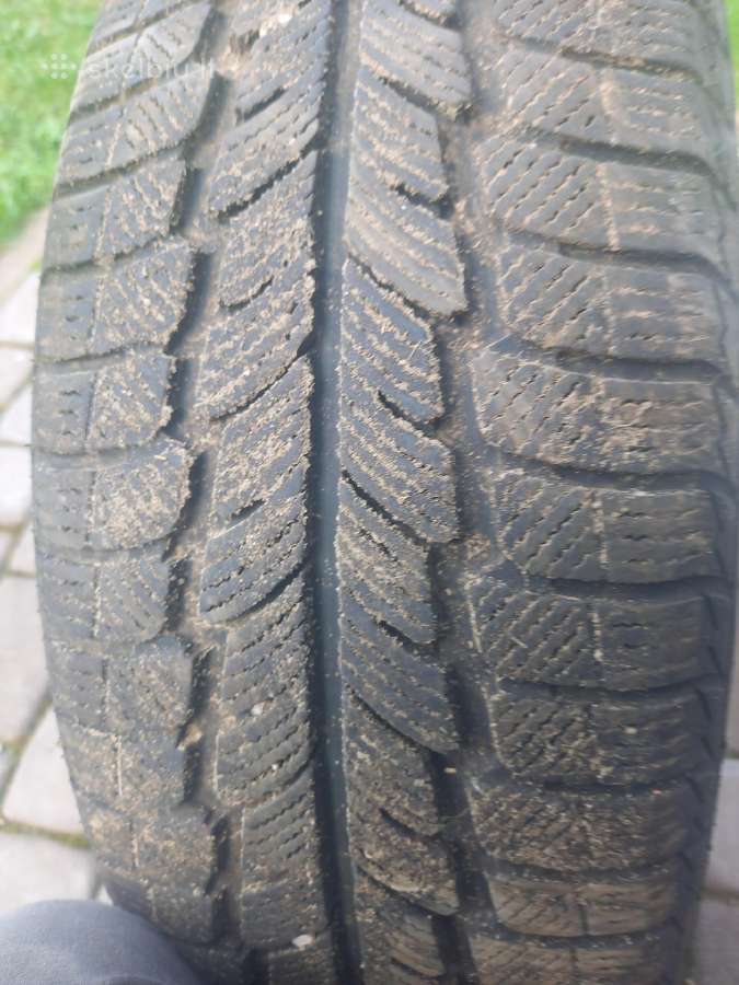 Parduodu vasarines padangas ir diskus R14