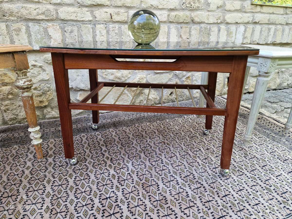 Vintažinis mid century tikmedžio kavos staliukas - nuotraukos Nr. 2