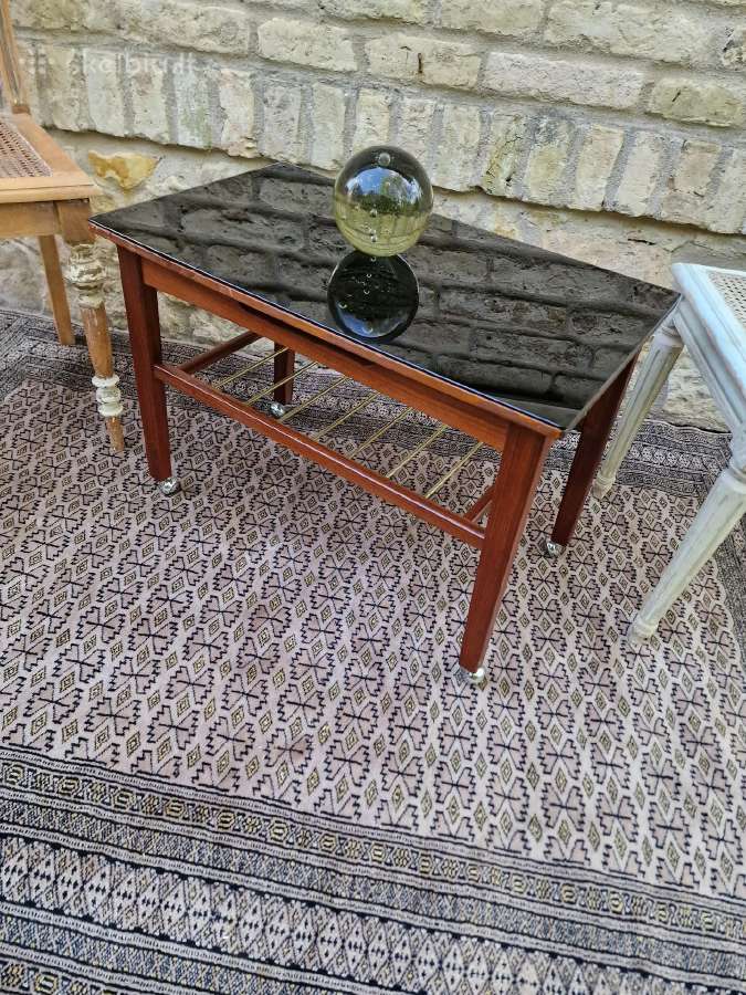 Vintažinis mid century tikmedžio kavos staliukas - nuotraukos Nr. 13