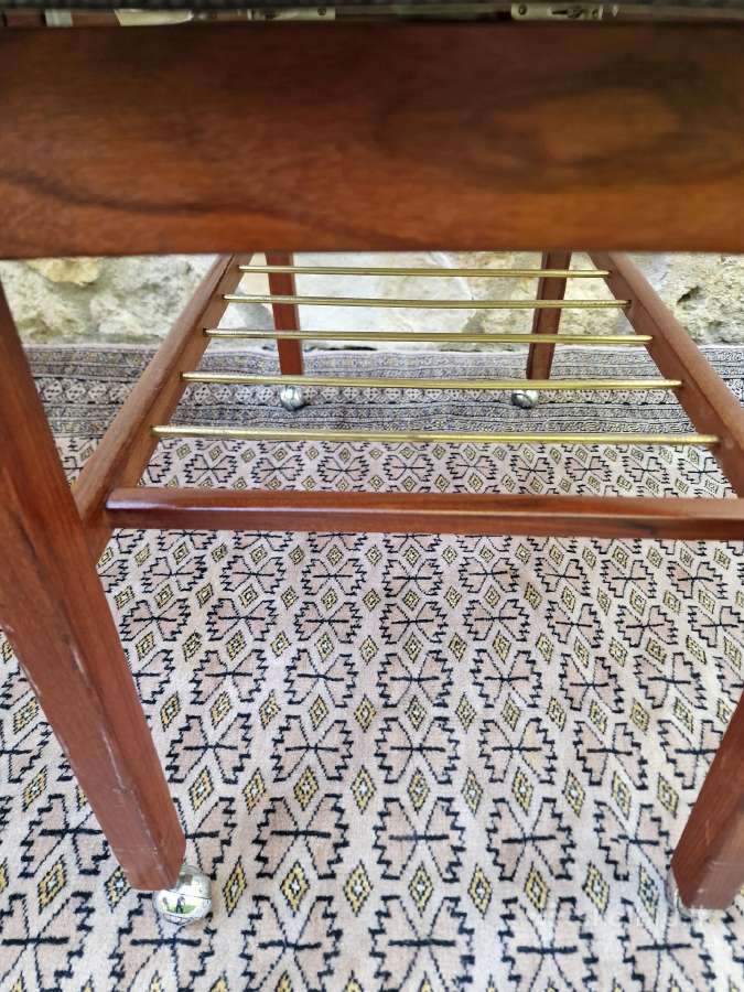 Vintažinis mid century tikmedžio kavos staliukas - nuotraukos Nr. 15