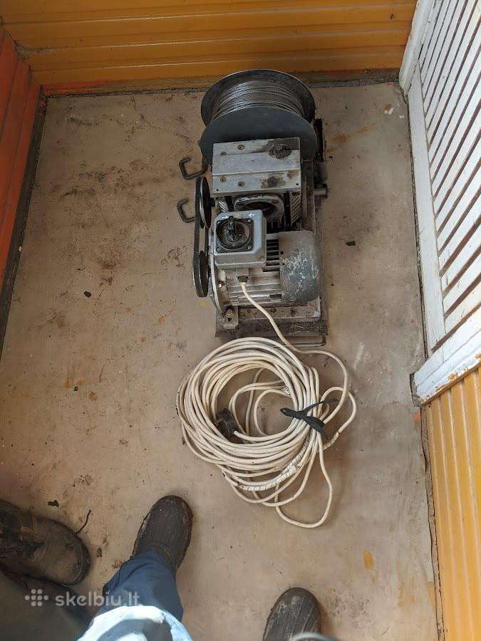 Parduodu elektrinį variklį su reduktorium - nuotraukos Nr. 2
