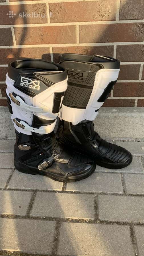 Gaerne moto batai