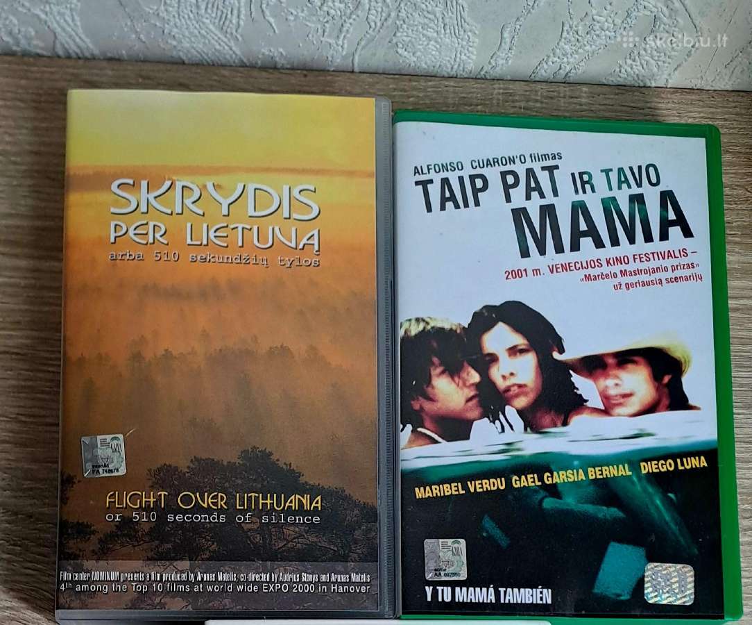 2 Vhs kasetės Skrydis per Lietuvą ir Y tu mama tam