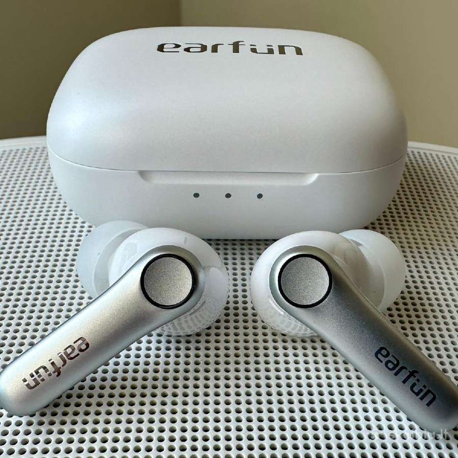 Naujos Earfun Air Pro 4 wireless earbuds - nuotraukos Nr. 3