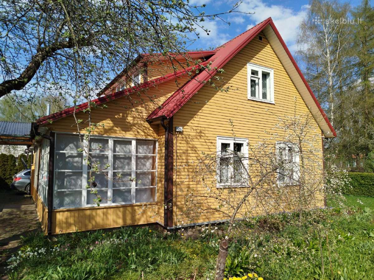 Namas prie Širvėnos ežero