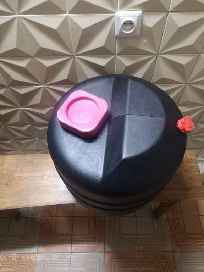 Plastmasinis bidonas, talpykla bakas