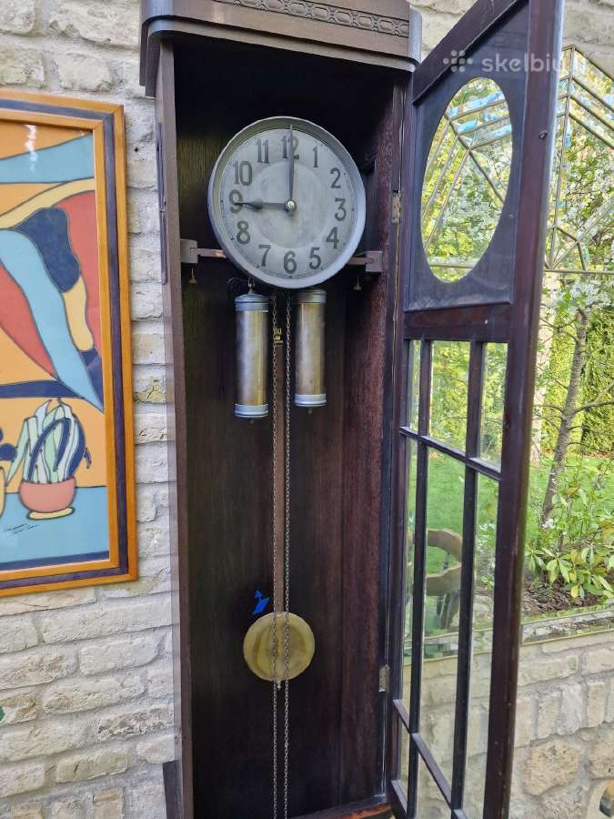 Vintažinis Art Deco grindinis laikrodis