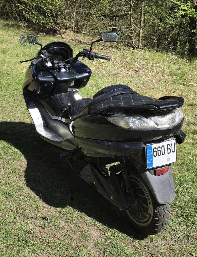 Elektrinis motoroleris - nuotraukos Nr. 5