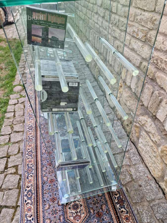 Vintažinės poliakrilo/stiklo CD lentynos - nuotraukos Nr. 14