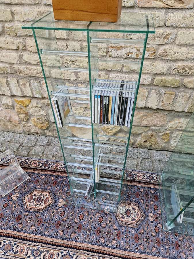 Vintažinės poliakrilo/stiklo CD lentynos - nuotraukos Nr. 24