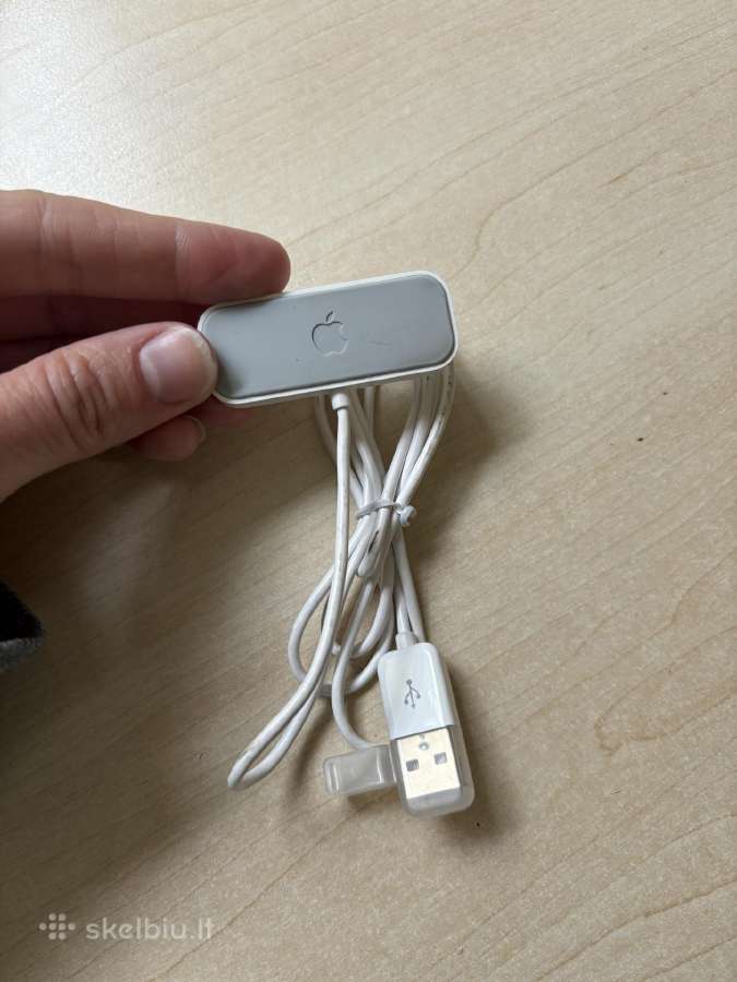 Apple įkroviklis su Usb jungtimi