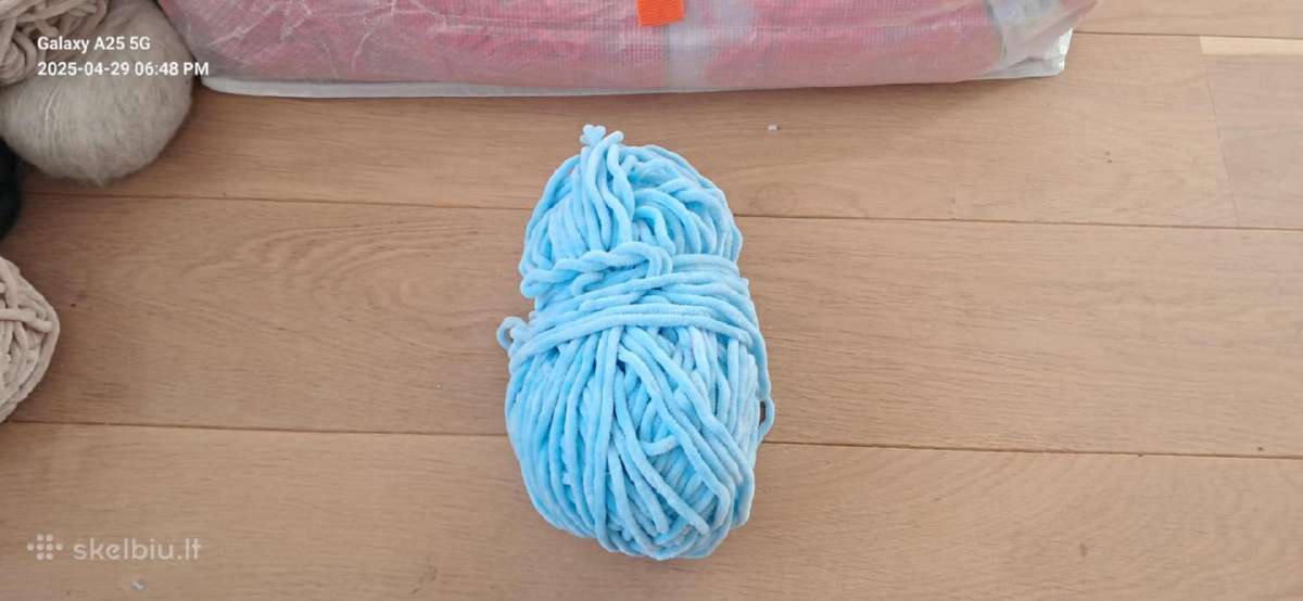 Yarnart Dolce velvetiniai siūlai - nuotraukos Nr. 6