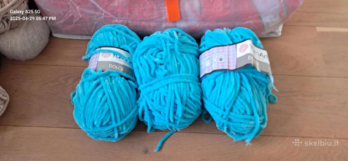 Yarnart Dolce velvetiniai siūlai - nuotraukos Nr. 7
