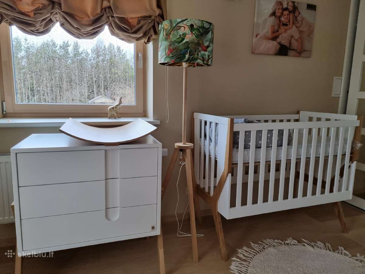 Yappykids lovytę ir komodą su ąžuolo detalemis