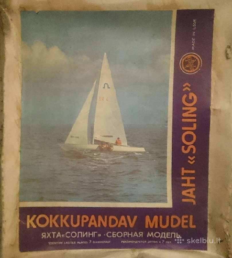 Klijuojamas laivo Soling modelis