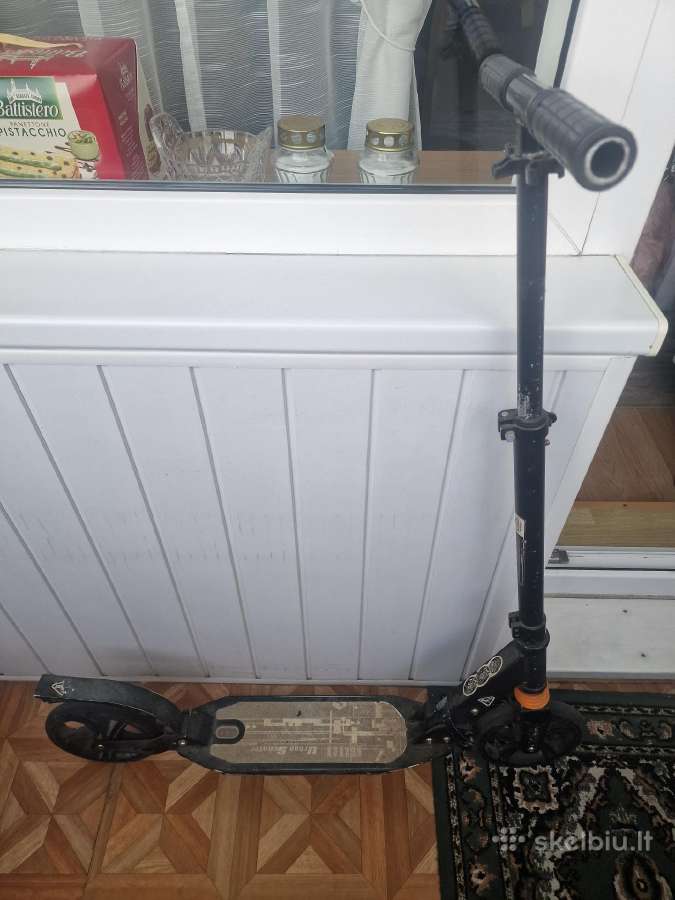 Paspirtukai Urban Scooter suaugusiam ar vaikui.