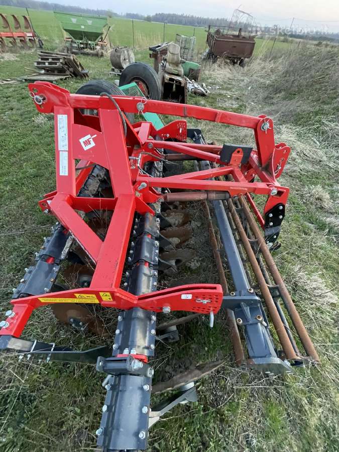 Diskinis skutikas