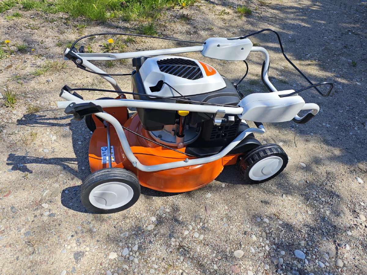 Parduodu naują žoliapjovę Stihl Rm 2rt - nuotraukos Nr. 2