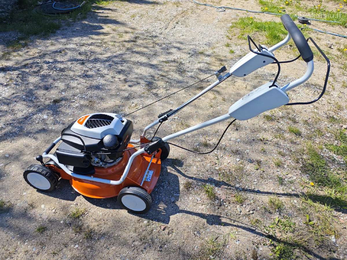 Parduodu naują žoliapjovę Stihl Rm 2rt - nuotraukos Nr. 5