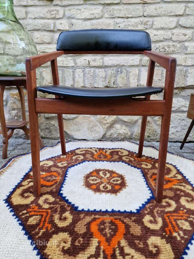 Vintažinė mid century tikmedžio kėdė