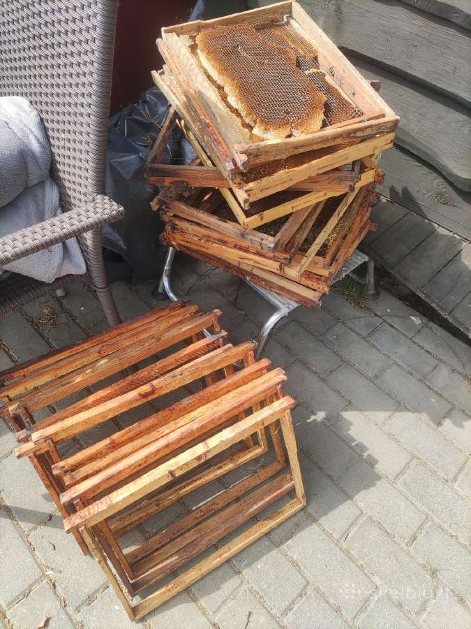 Biciu aviliu Remeliai 300 yra ir 150