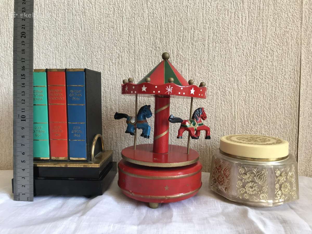 Tarybinio periodo muzikinės dėžutės.