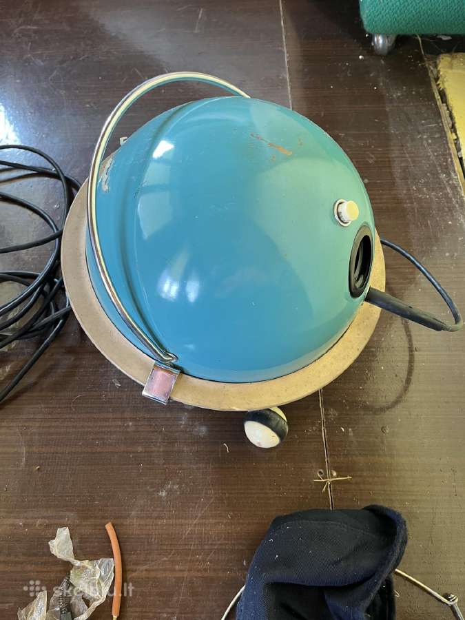 Vintazinis dulkiu siurblys Saturn