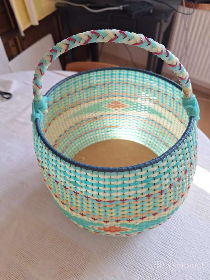 Vintažinis pintas plastikinis krepšys - nuotraukos Nr. 2
