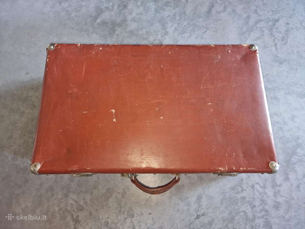 Tarybinis rudas lagaminas. Vintažinis