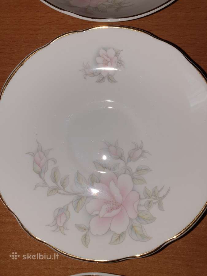 Vintage royal porceliano lėkštutės