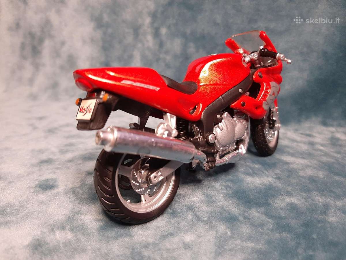 1:18 Triumph Sprint RS 955i, Maisto - nuotraukos Nr. 2