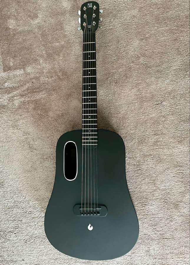 Parduodu išmaniąją akustinę gitarą Lava Blue me3