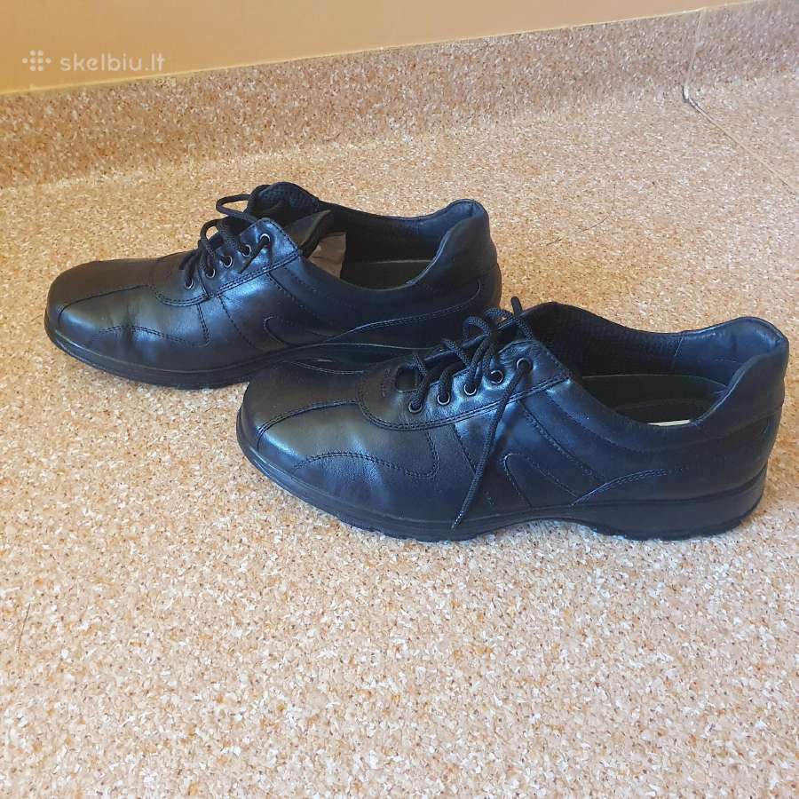 Vyriški vasariniai bateliai juodi. 45 dydis