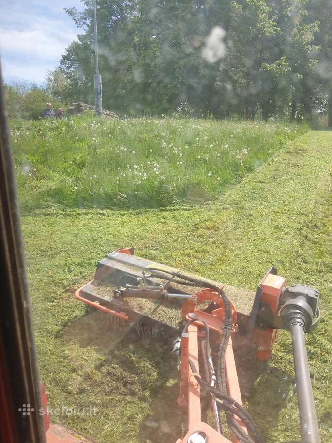 Pjauname aukšta žolę su traktorium, mulčiavims - nuotraukos Nr. 28