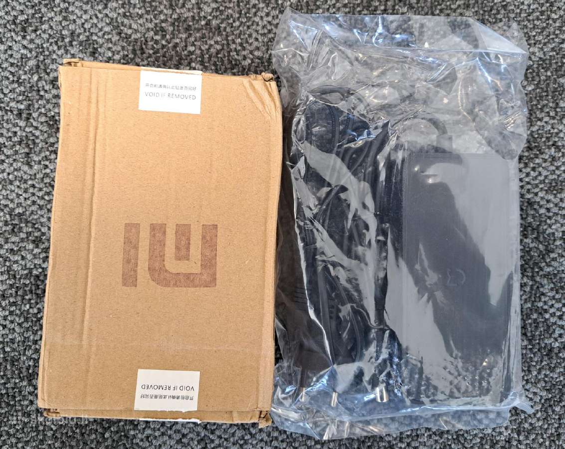Xiaomi paspirtukų 42v 2a įkroviklis pakrovėjas