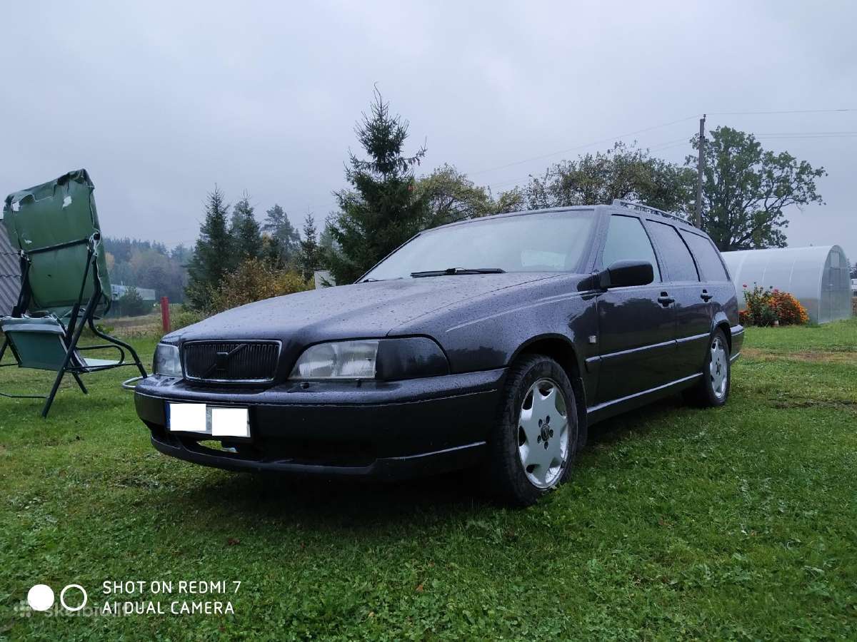 Parduodu Volvo V70 dalim