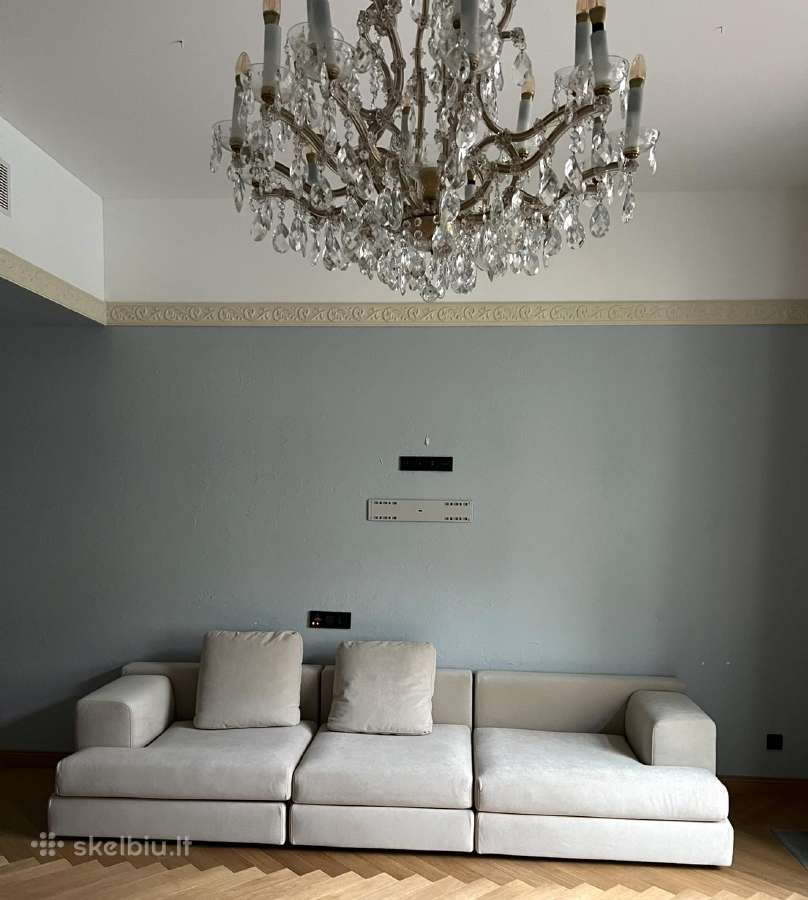 Idealios būklės pervilkta Cassina Miloe sofa - nuotraukos Nr. 2