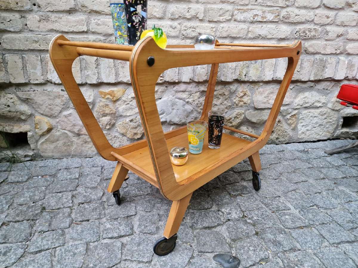 Vintažinis mid century servantas/kavos stalelis