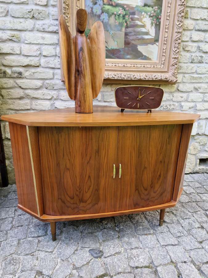 Vintažinė mid century riešuto kampinė spintelė - nuotraukos Nr. 12
