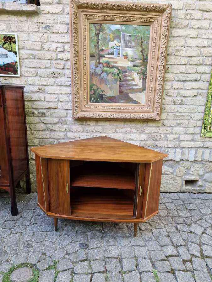 Vintažinė mid century riešuto kampinė spintelė - nuotraukos Nr. 15