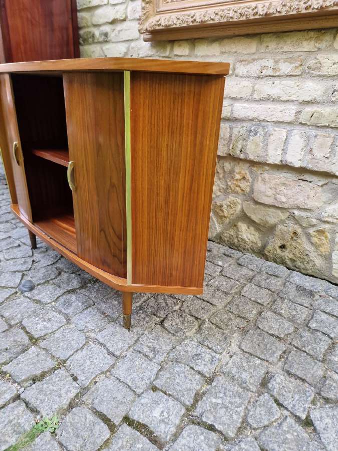 Vintažinė mid century riešuto kampinė spintelė - nuotraukos Nr. 34