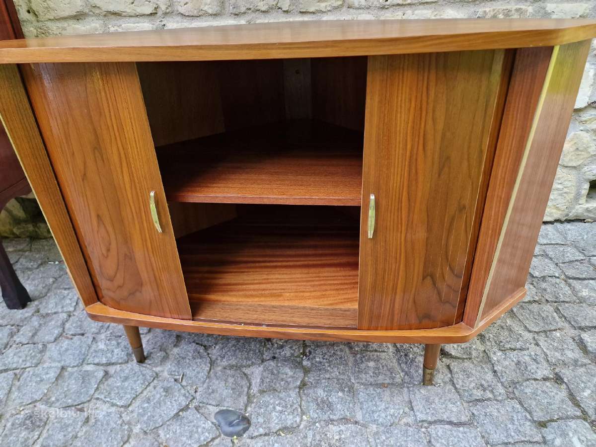 Vintažinė mid century riešuto kampinė spintelė - nuotraukos Nr. 36
