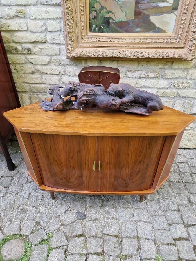 Vintažinė mid century riešuto kampinė spintelė - nuotraukos Nr. 37